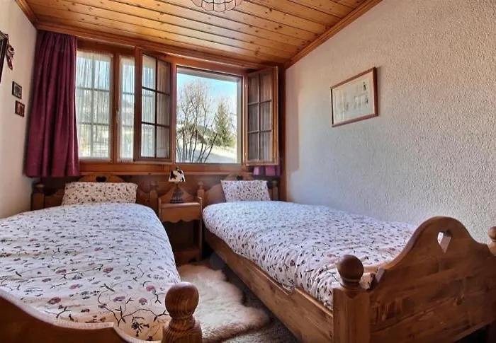 Soldanella 10 Guests *